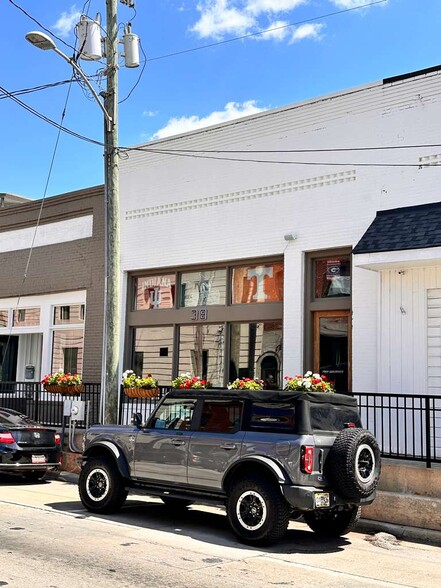 38 Macon St, McDonough, GA for lease - Primary Photo - Image 1 of 5