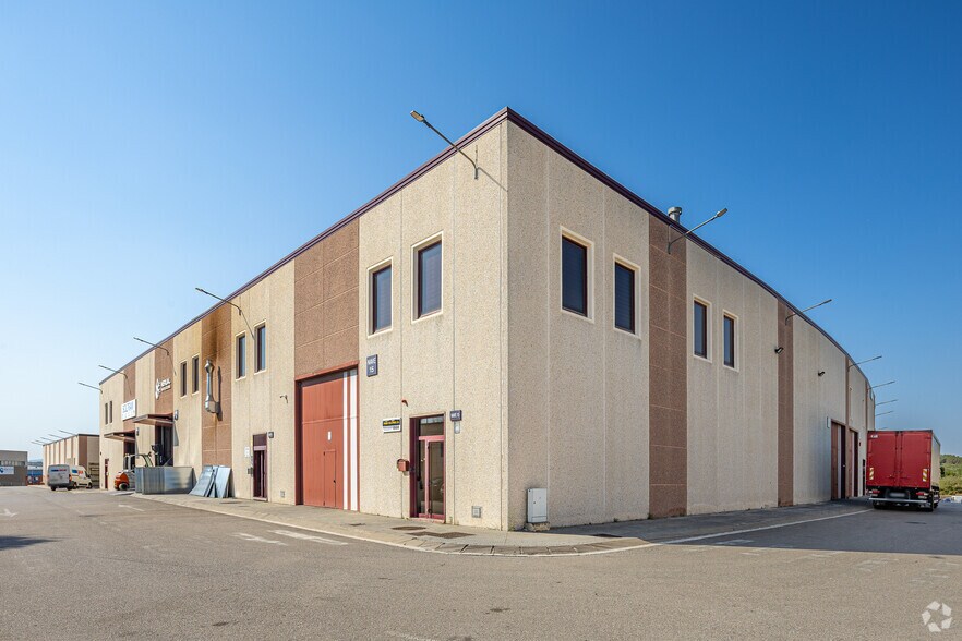 Carrer Progrés, 28, Abrera, Barcelona for lease - Building Photo - Image 3 of 4