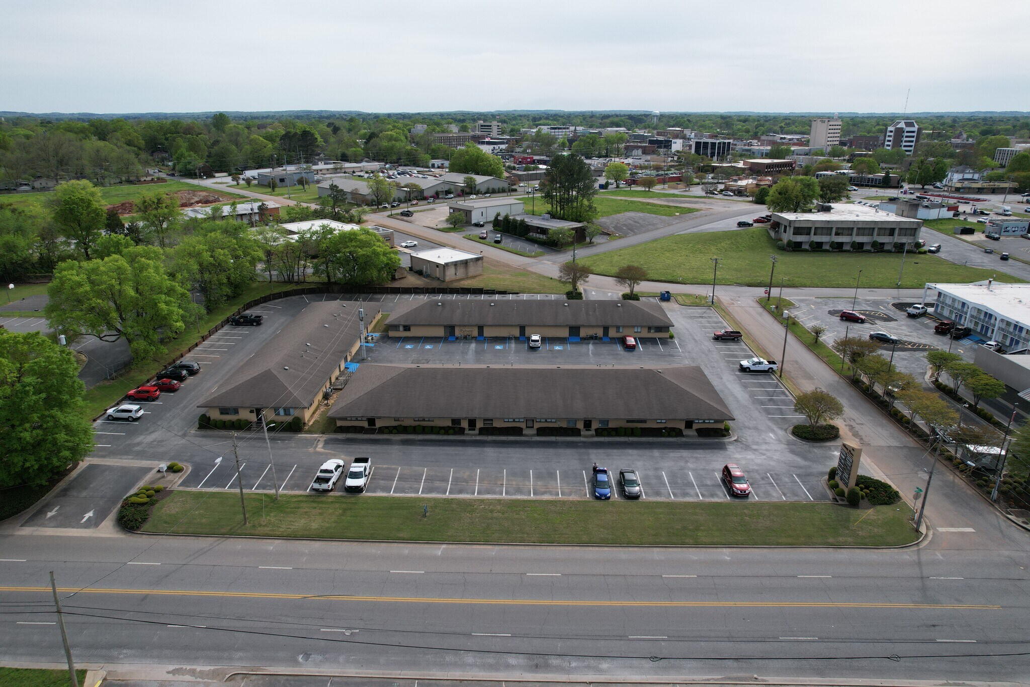 801 NE Church St, Decatur, AL for lease Primary Photo- Image 1 of 6