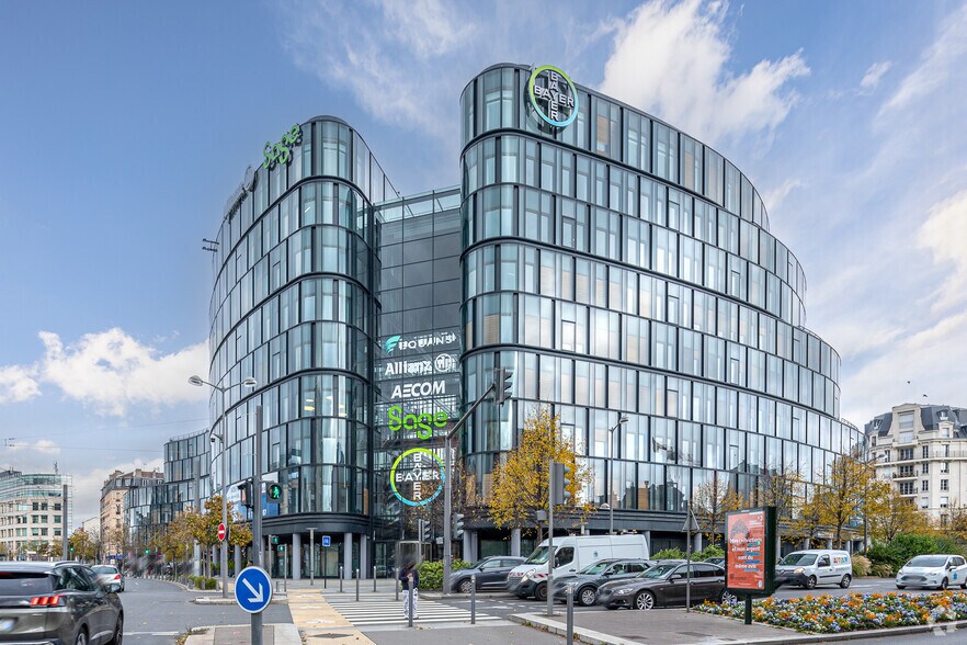 10 Place De Belgique, La Garenne-Colombes for lease - Building Photo - Image 3 of 4