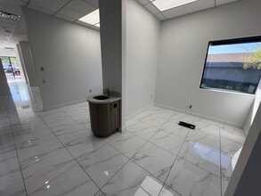 9155 Archibald Ave, Rancho Cucamonga, CA à louer Photo intérieure- Image 2 de 3