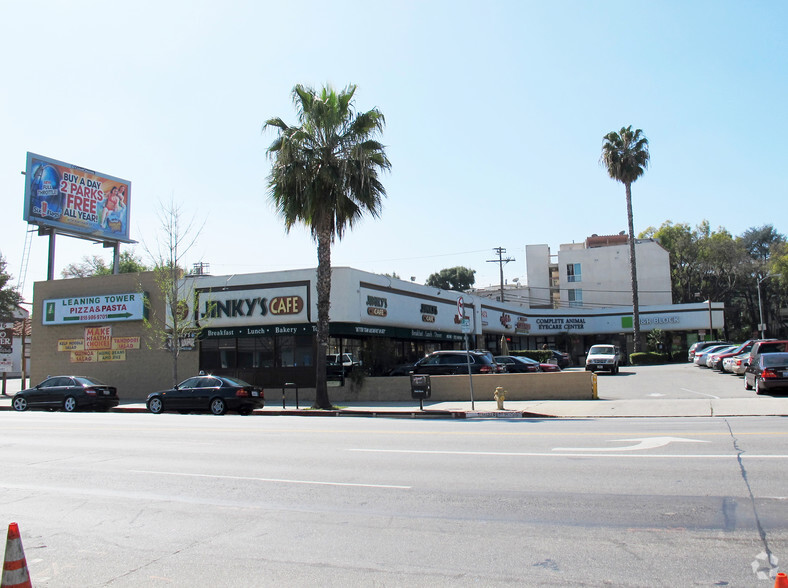 14120 Ventura Blvd, Sherman Oaks, CA à louer - Photo principale - Image 1 de 5