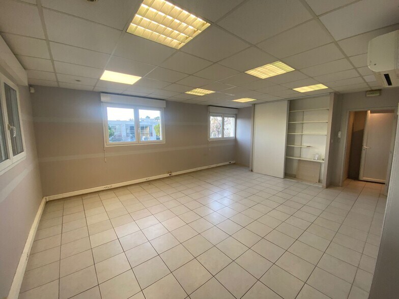 3 Rue Henri Et Antoine Maurras, Marseille for lease - Interior Photo - Image 3 of 6