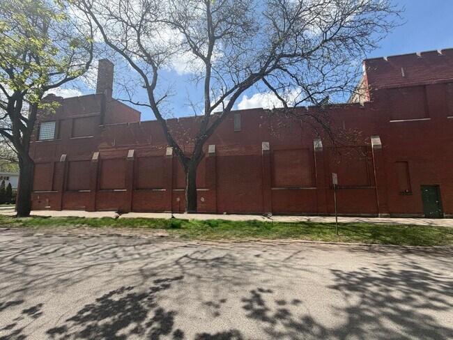 Plus de détails pour 609 South Blvd, Evanston, IL - Bureau, Industriel à louer