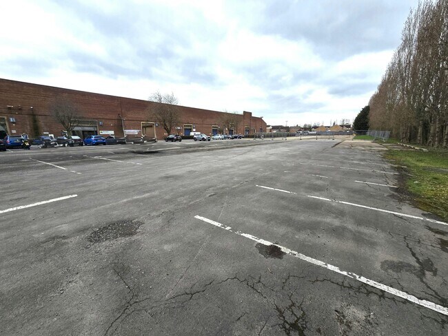 More details for Thornes Moor Rd, Wakefield - Industrial for Lease