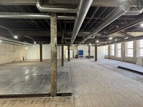 1400 W 13th St, Kansas City, MO for lease Building Photo- Image 1 of 3