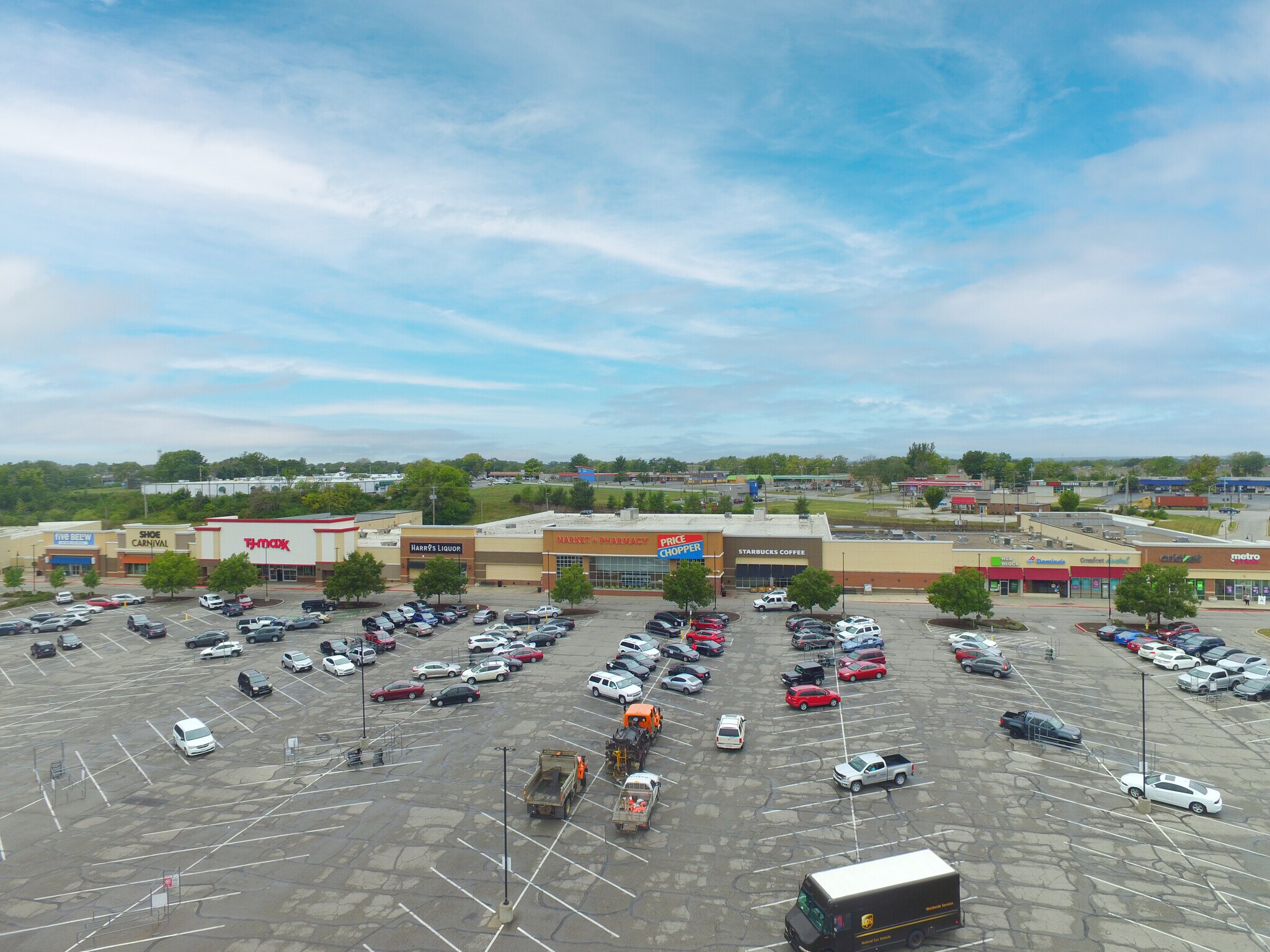 12020-12420 Blue Ridge Blvd, Grandview, MO for lease Primary Photo- Image 1 of 6