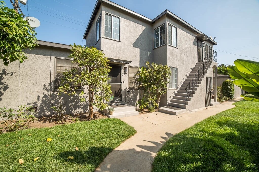 2117 Stewart St, Santa Monica, CA à vendre Photo du bâtiment- Image 1 de 55