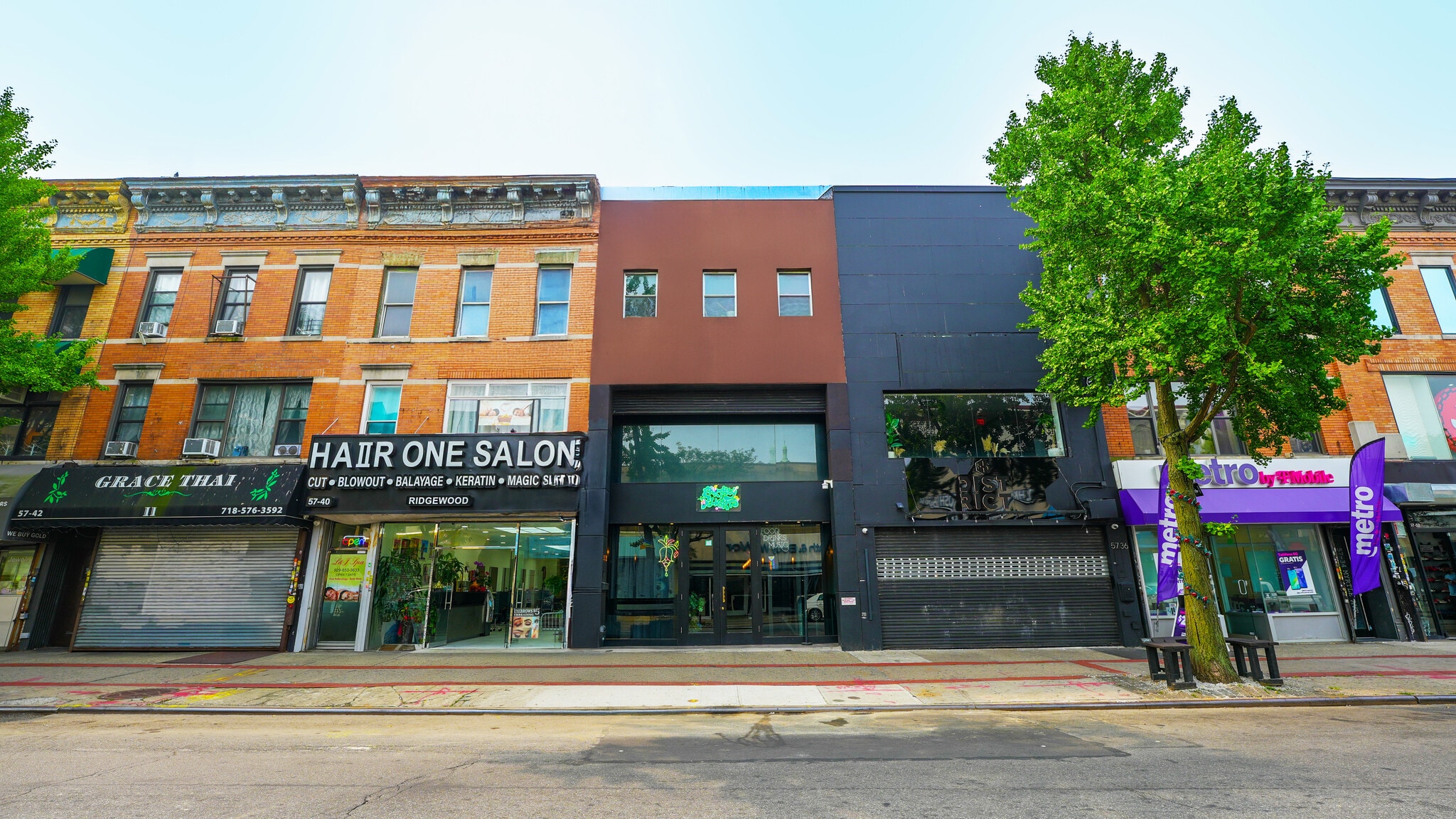 57-38 Myrtle Ave, Ridgewood, NY à vendre Photo du bâtiment- Image 1 de 5