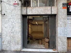 Retail in Barcelona, Barcelona for lease Interior Photo- Image 2 of 11