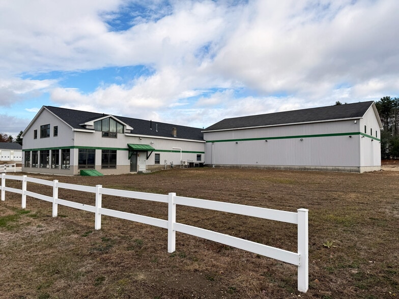 149 Sheep Davis Rd, Pembroke, NH for lease - Building Photo - Image 2 of 8