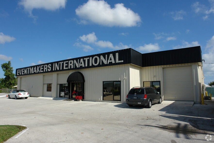 2929-2934 SE Monroe St, Stuart, FL for sale - Primary Photo - Image 1 of 15