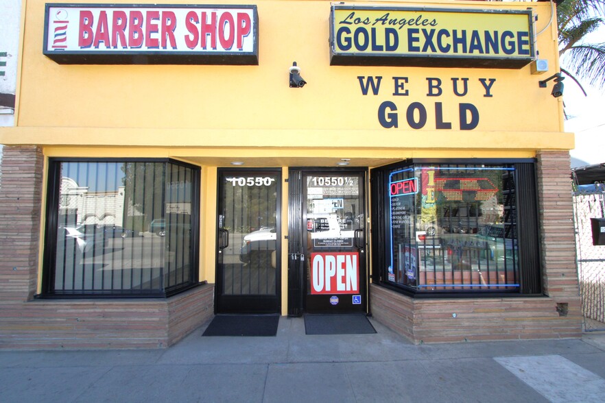 10550-10550 1/2 Victory Blvd, North Hollywood, CA for lease - Building Photo - Image 2 of 6