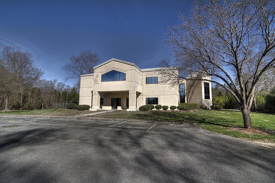 1127 Curtis St, Monroe, NC à louer - Photo du bâtiment - Image 3 de 10