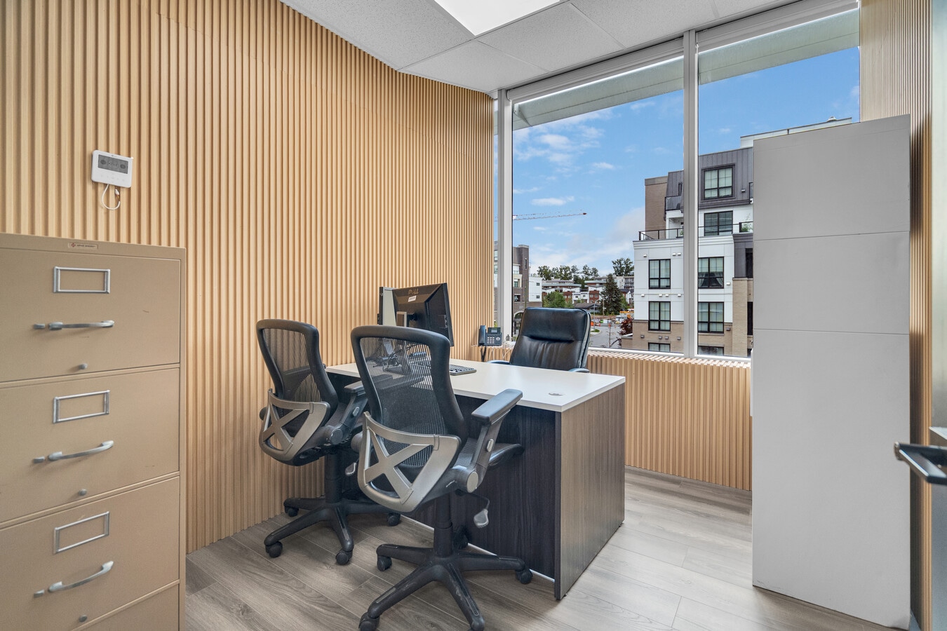 20020B 84 Av, Langley, BC V2Y 3C2 - Unité B-320 - - Photo intérieure - Image 1 of 17