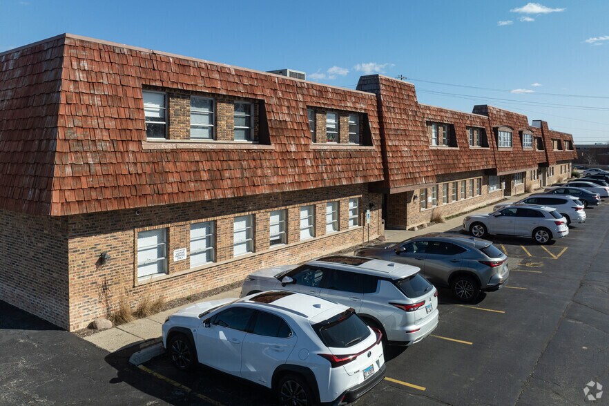 400 Lake Cook Rd, Deerfield, IL à louer - Photo du bâtiment - Image 3 de 4