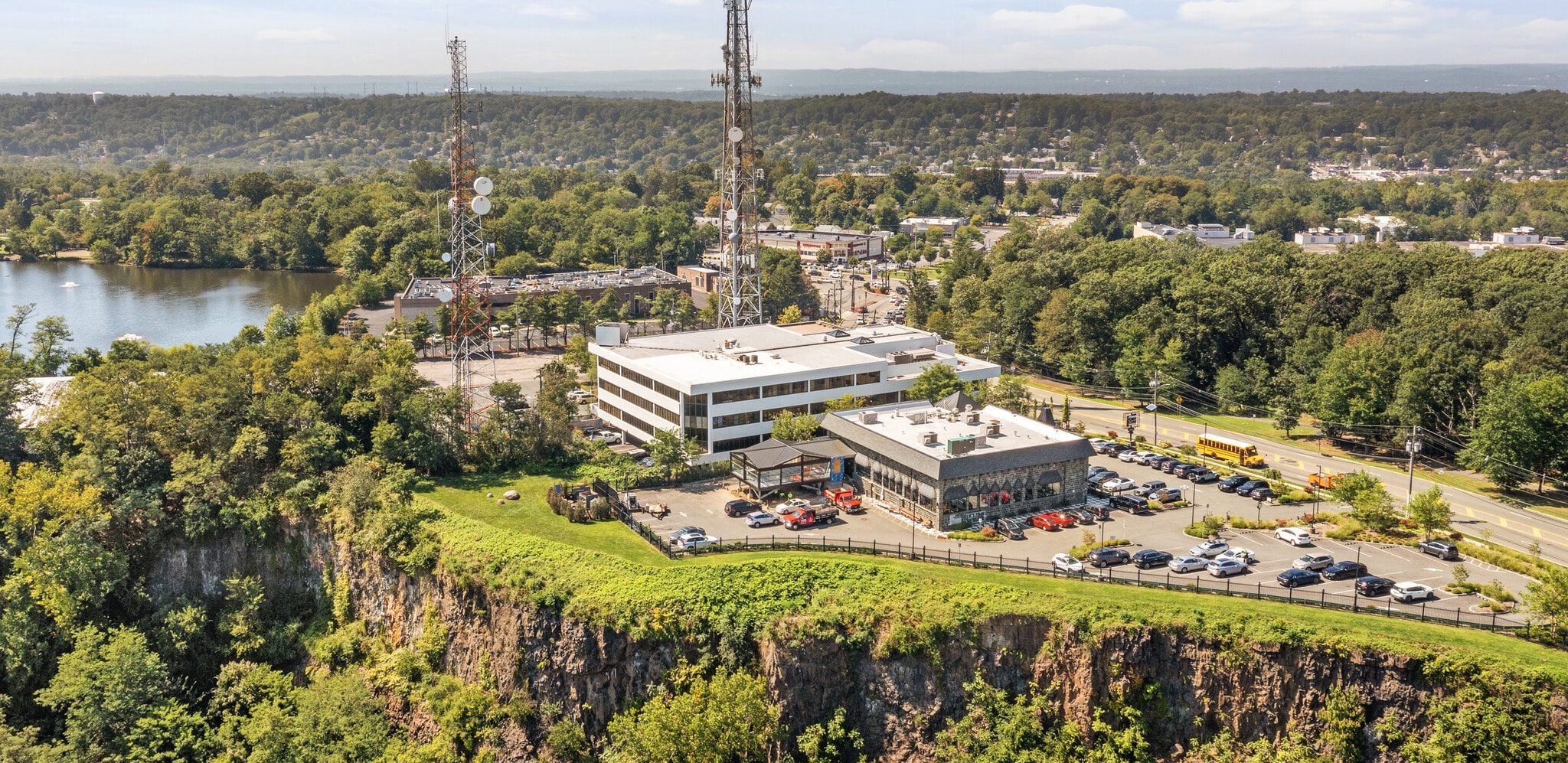 414 Eagle Rock Ave, West Orange, NJ for lease Building Photo- Image 1 of 14