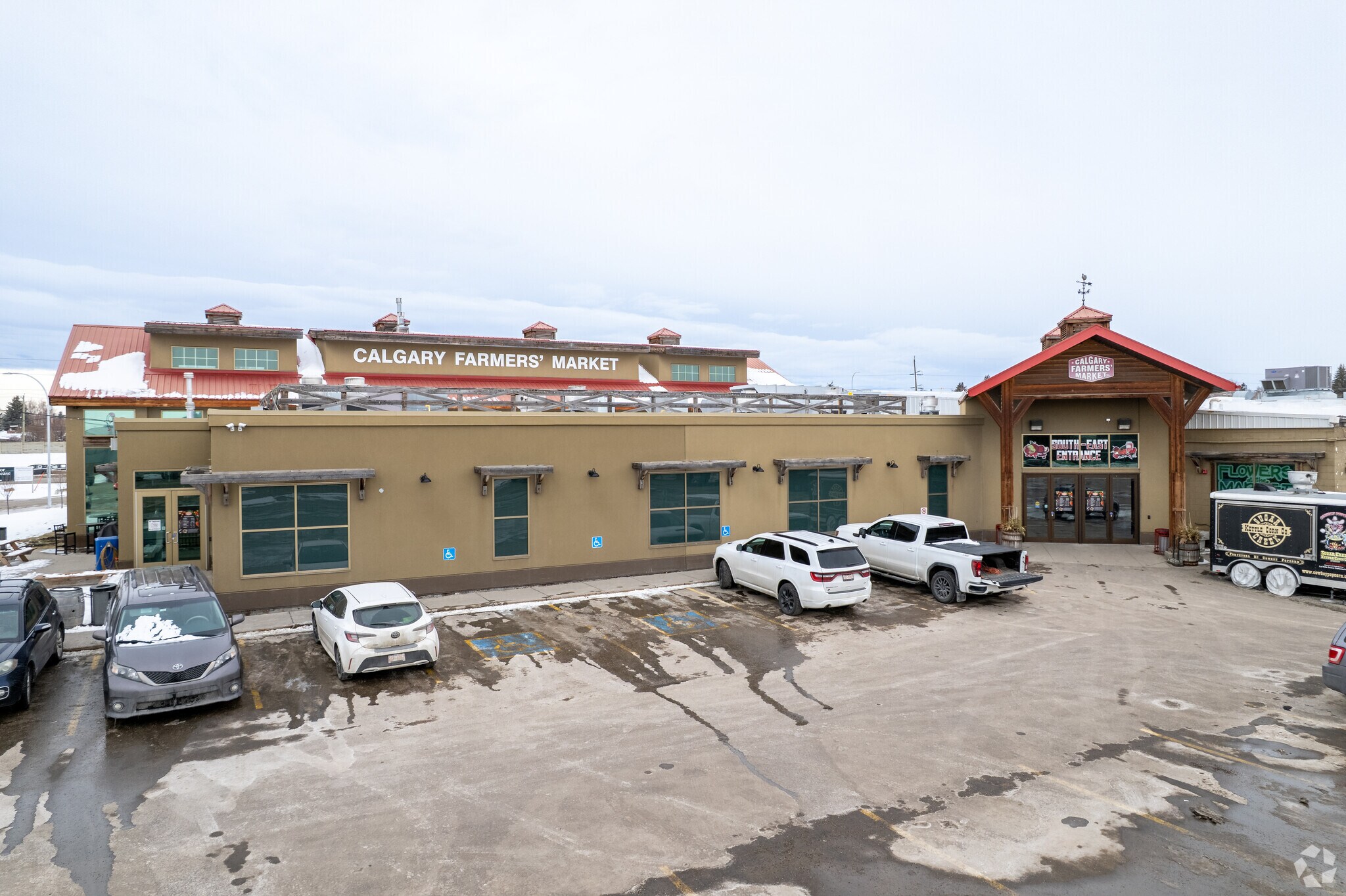 510 77th Ave SE, Calgary, AB for sale Primary Photo- Image 1 of 1