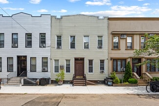 More details for 7031 67th Pl, Glendale, NY - Multifamily for Sale