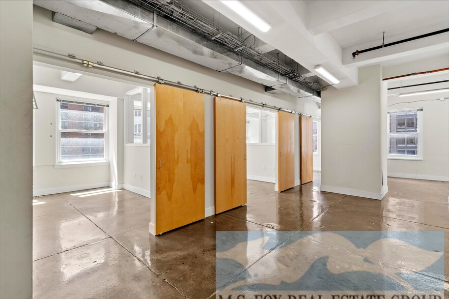 1420 Walnut St, Philadelphia, PA for lease - Building Photo - Image 3 of 15