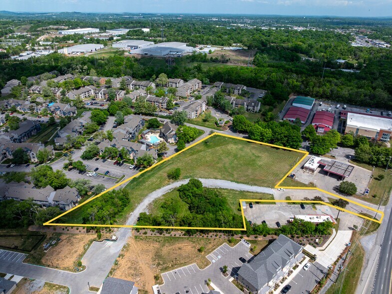 1040 Main Street, Hendersonville, TN à vendre - Photo du bâtiment - Image 2 de 16
