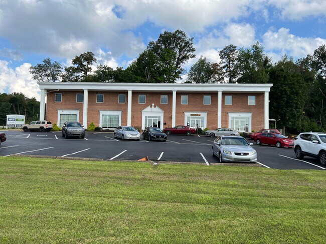 Plus de détails pour 4764 Us-30 East, Greensburg, PA - Bureau/Médical, Bureau/Commerce de détail à louer