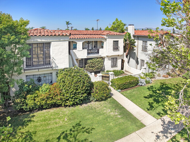 1071 S Crescent Heights Blvd, Los Angeles, CA à vendre - Photo du bâtiment - Image 3 de 10