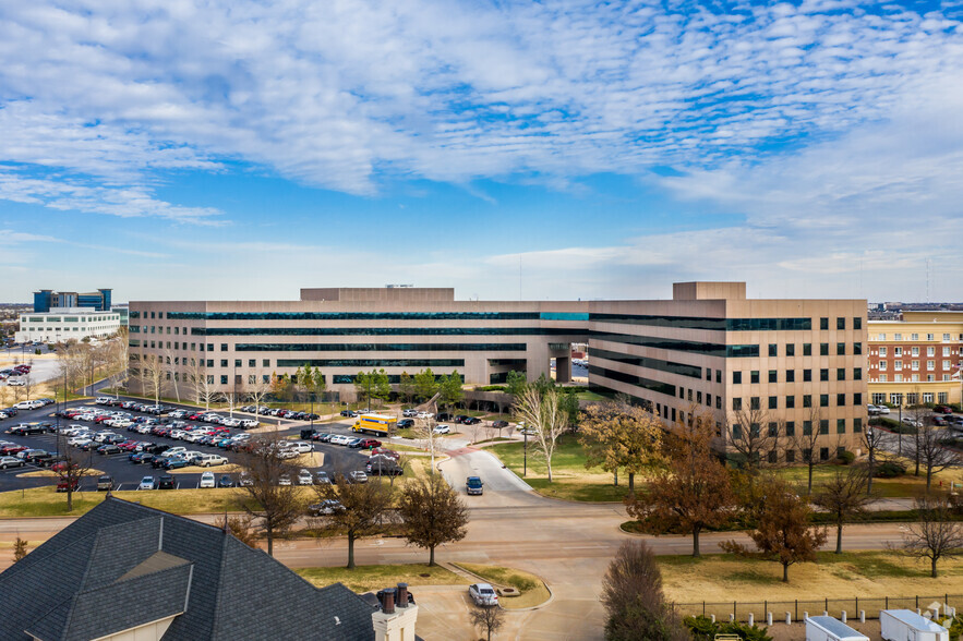 14000 N Quail Springs Pky, Oklahoma City, OK à louer - Photo du b timent - Image 3 de 10