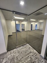 1100 17th St NW, Washington, DC for lease Interior Photo- Image 2 of 13