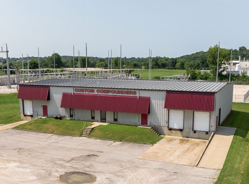 1 Tenbrook Industrial Ct, Arnold, MO for sale - Building Photo - Image 1 of 8