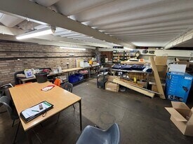 Units 4 & 5 Murdock Rd, Bedford for lease Interior Photo- Image 1 of 2