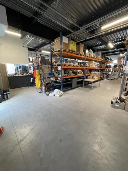 Industrial in Gennevilliers for lease - Building Photo - Image 3 of 21