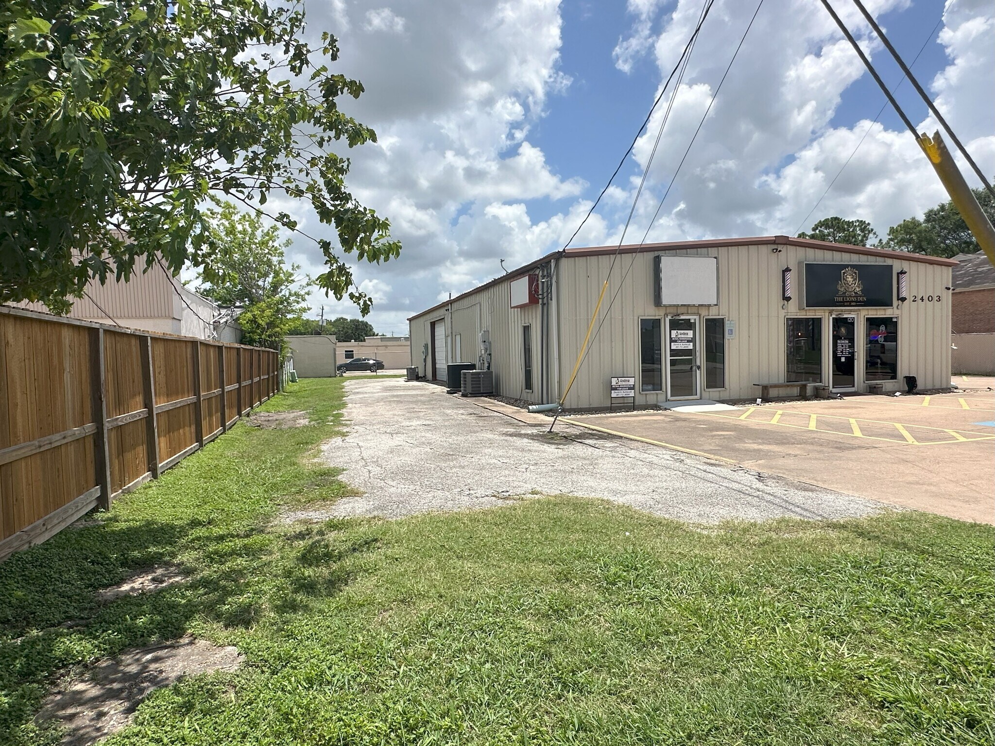 2403 Galveston Ave, Pearland, TX à vendre Photo du bâtiment- Image 1 de 1