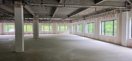 83 Upper Riverdale Rd SW, Riverdale, GA for lease Interior Photo- Image 2 of 3