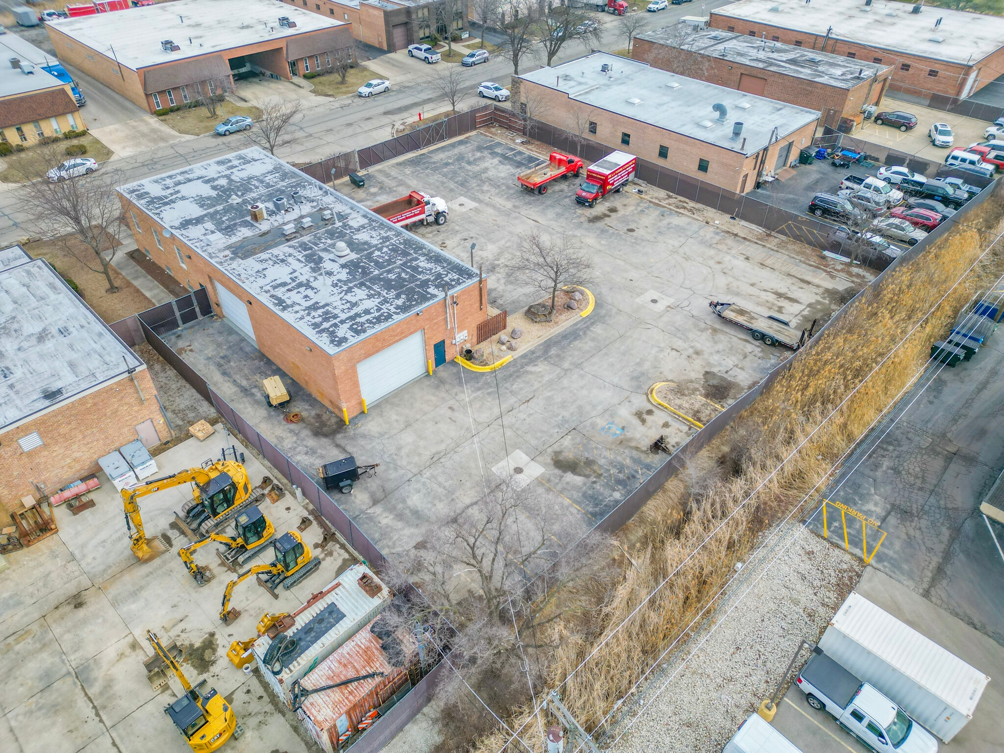 515 W Lunt Ave, Schaumburg, IL for lease Primary Photo- Image 1 of 11