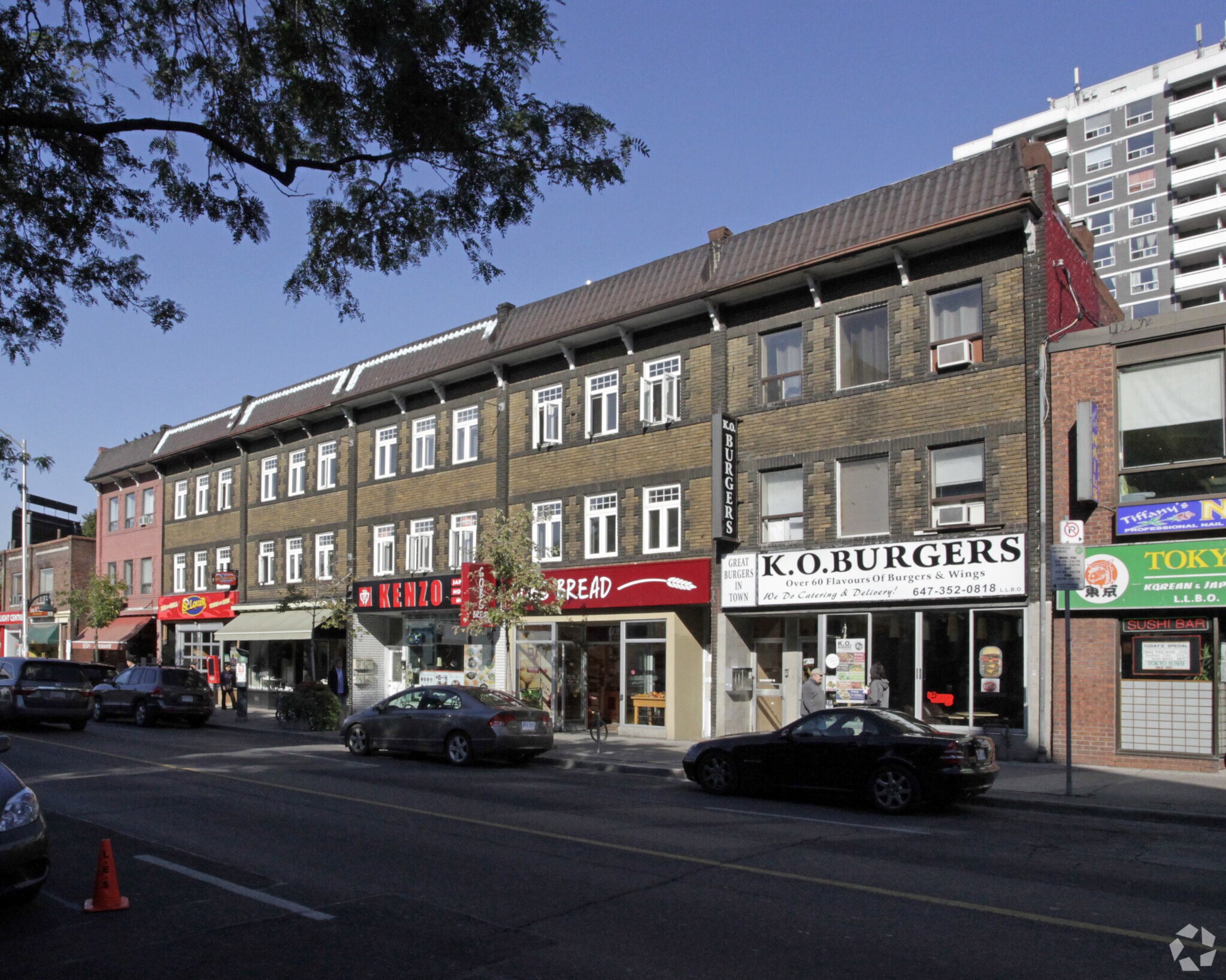 372-378 Bloor St W, Toronto, ON à vendre Photo principale- Image 1 de 1