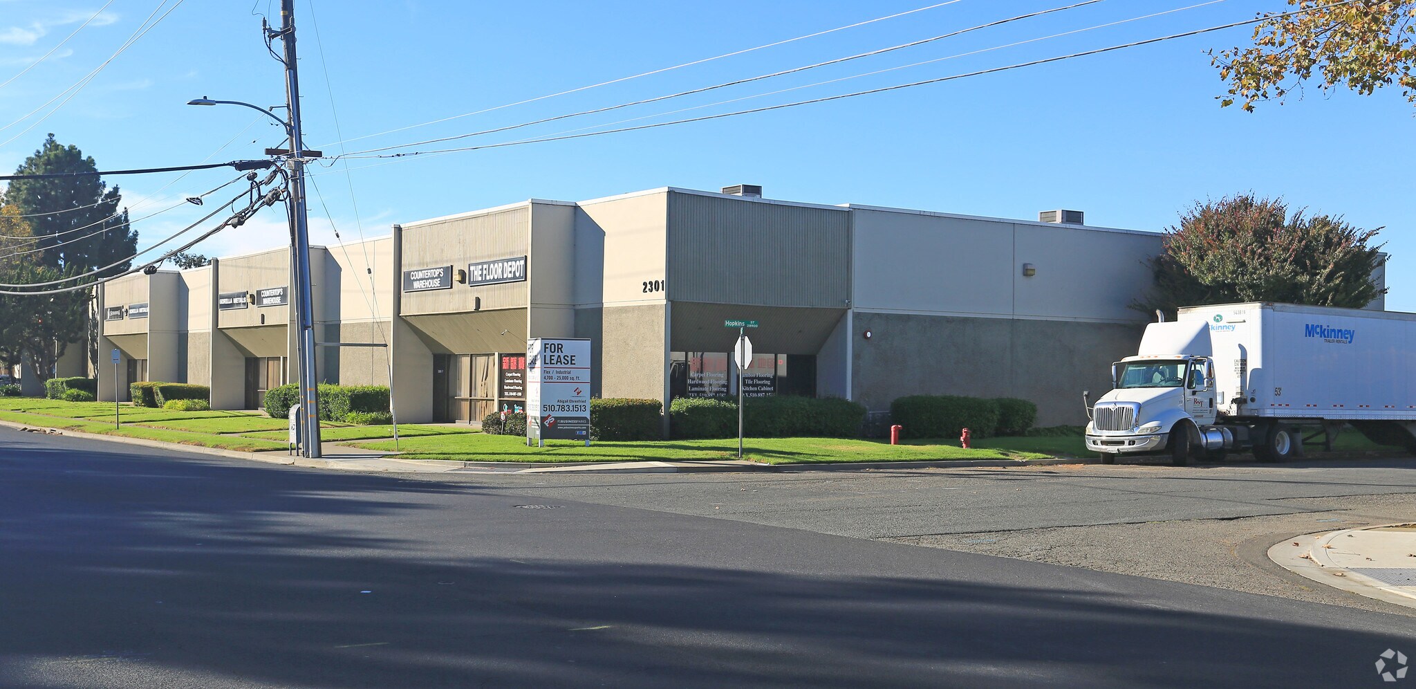 2361 Industrial Pky W, Hayward, CA à louer Photo du bâtiment- Image 1 de 5