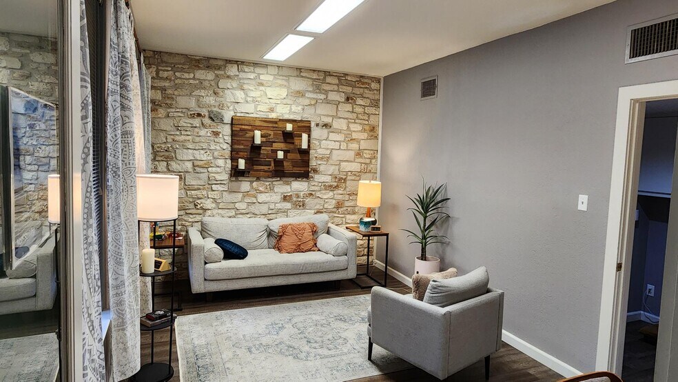 9501 Capital Of Texas Hwy N, Austin, TX for sale - Interior Photo - Image 2 of 6