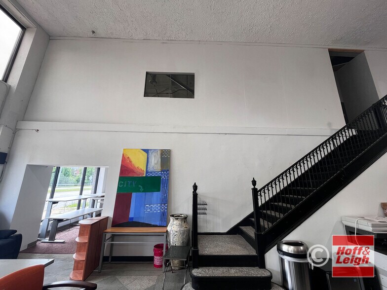 2811 Chester Ave, Cleveland, OH à louer - Photo intérieure - Image 2 de 9