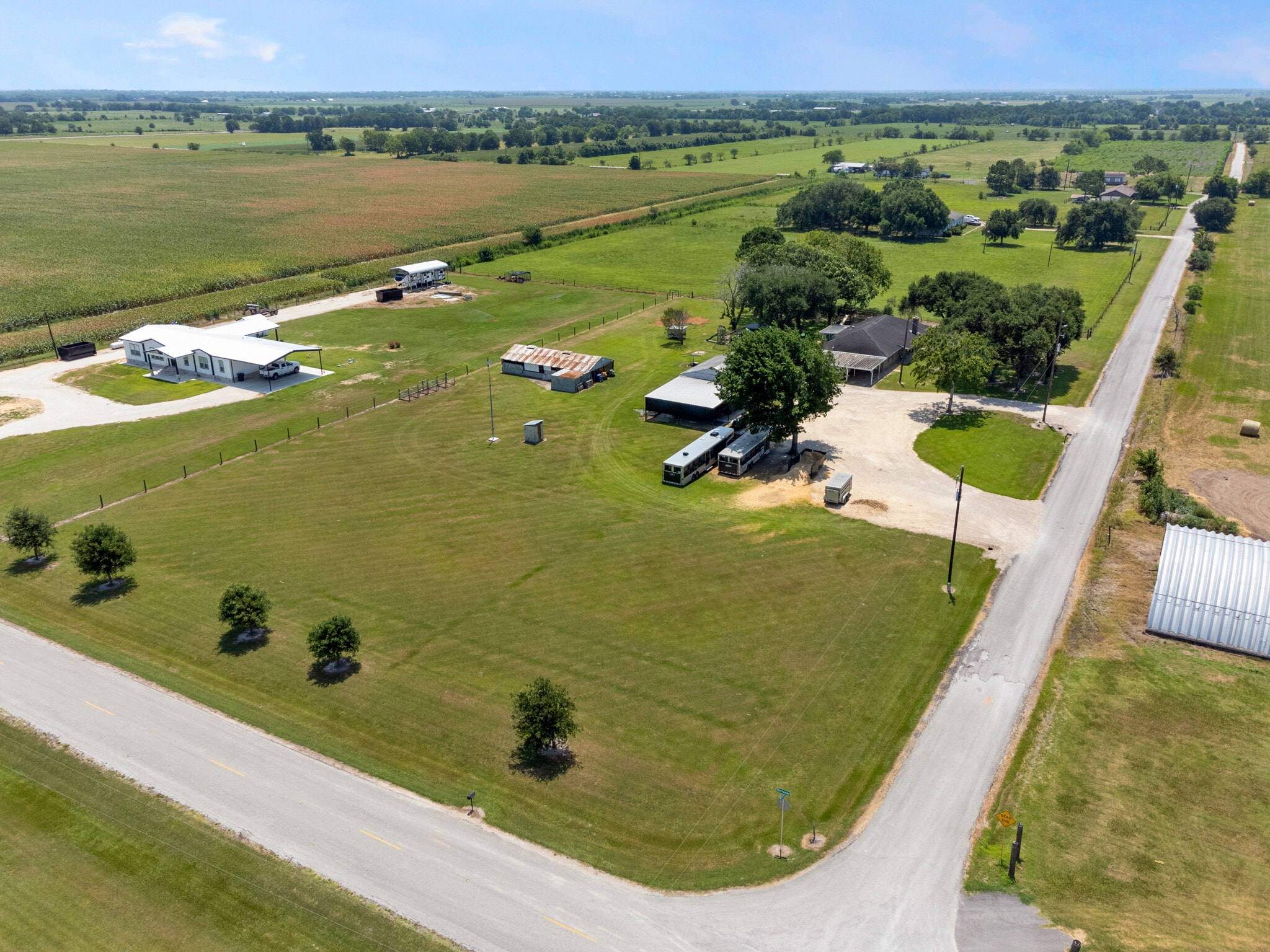 2555 Straznicky Rd, Beasley, TX for sale Primary Photo- Image 1 of 39