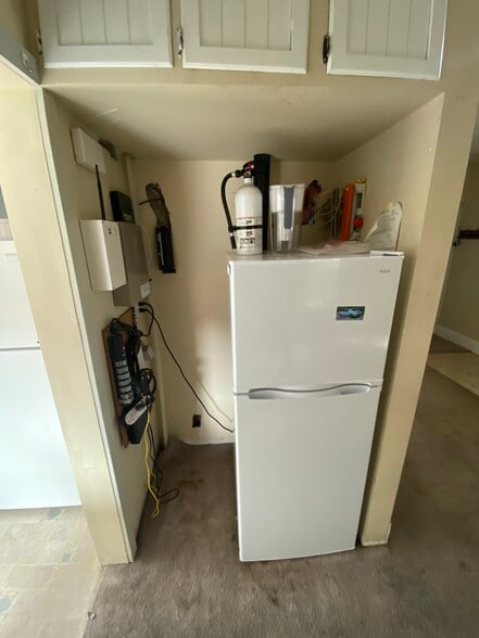 1625 12th St SE, Salem, OR à vendre - Photo du bâtiment - Image 2 de 36