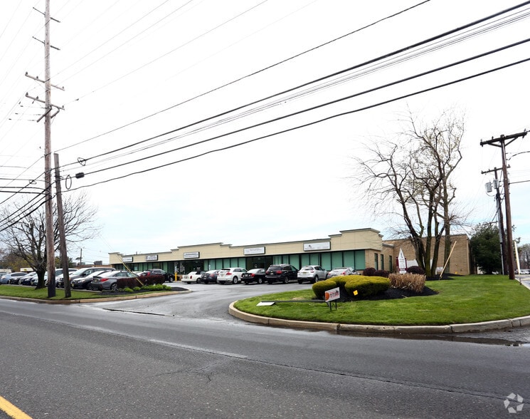2070 Springdale Rd, Cherry Hill, NJ for sale - Building Photo - Image 3 of 9
