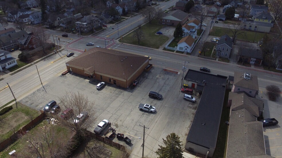 101 N Webster St, Green Bay, WI à vendre - Photo du bâtiment - Image 2 de 2