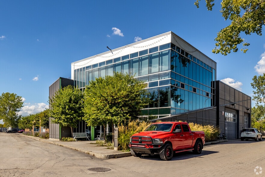 4303-4311 Rue Hogan, Montréal, QC à vendre - Photo principale - Image 1 de 4