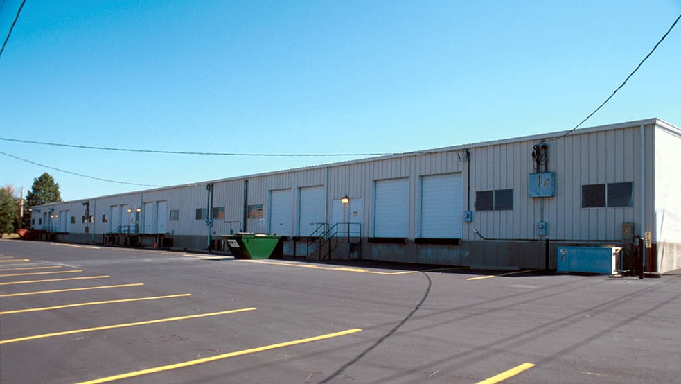 1581-1599 Fenpark Dr, Fenton, MO à vendre - Autre - Image 2 de 8