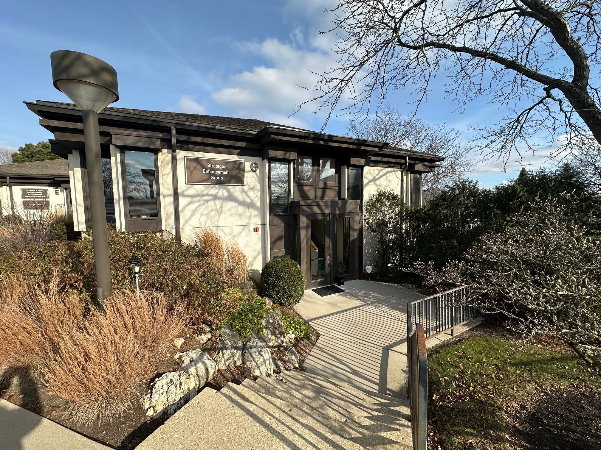 2210 Dean St, St Charles, IL for sale Primary Photo- Image 1 of 9