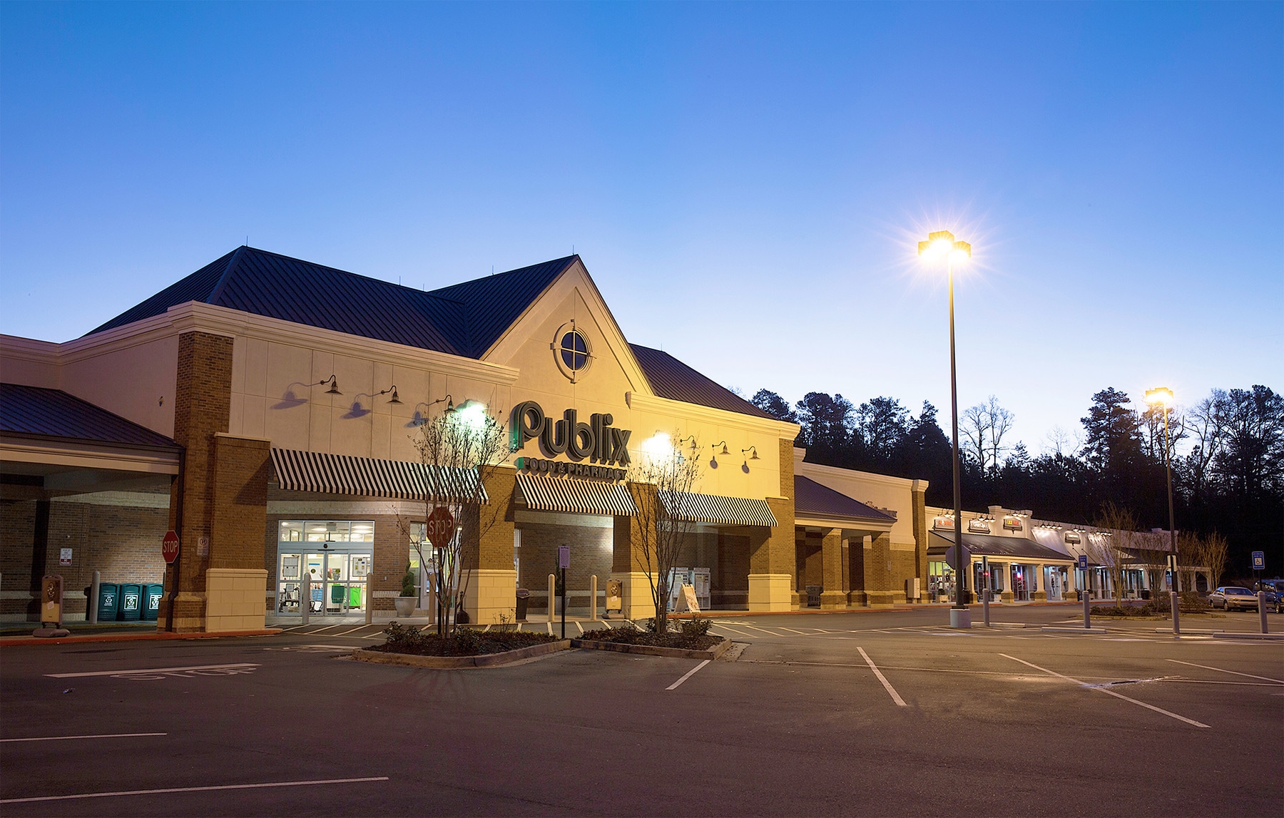 5885 Cumming Hwy, Buford, GA for lease Building Photo- Image 1 of 3