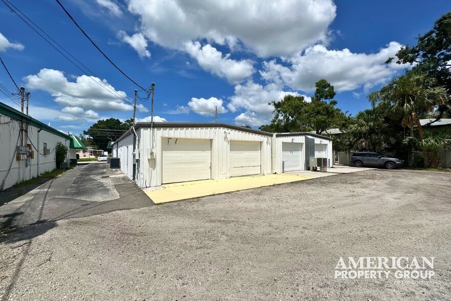 2924-2926 Hyde Park St, Sarasota, FL for sale - Building Photo - Image 3 of 10