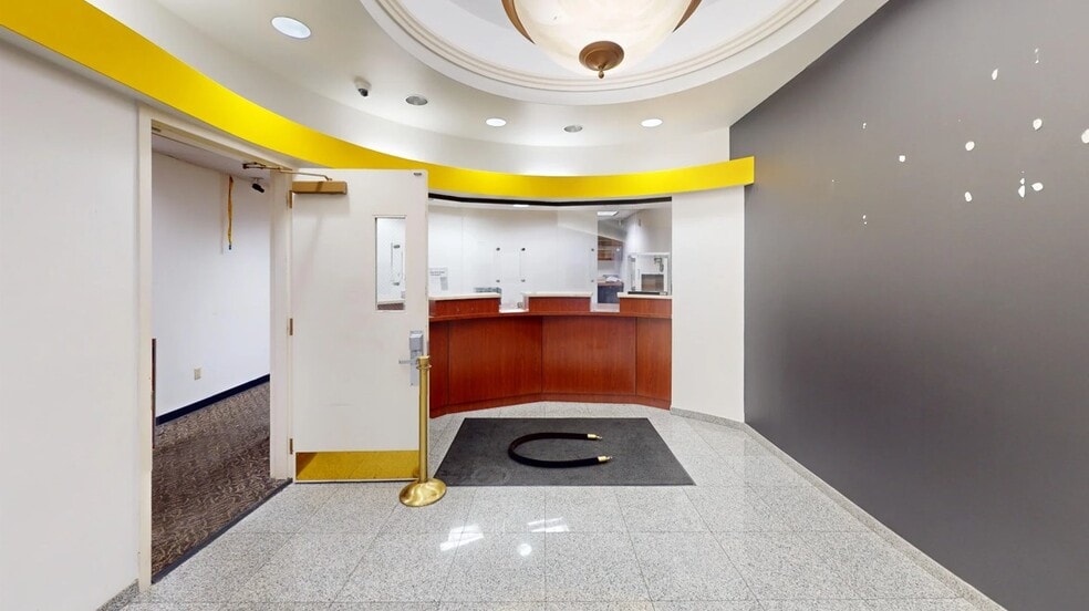1608 Kings Hwy, Brooklyn, NY for lease - Interior Photo - Image 3 of 8