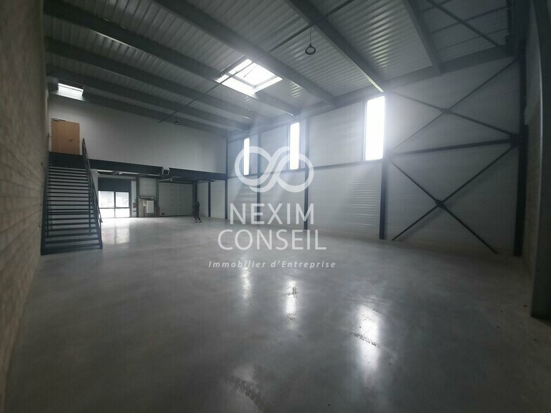 Industrial in Livry-Gargan for lease - Interior Photo - Image 2 of 4